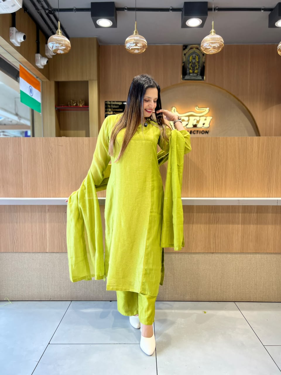 Pure Banaras Mull Chanderi Green 3pc Set