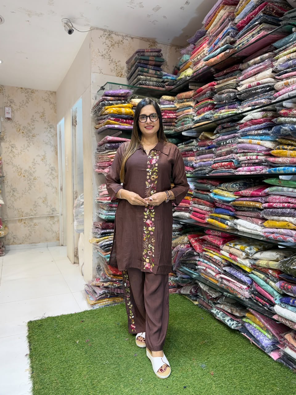 Pure Banaras Mull Chanderi Brown 2pc Set