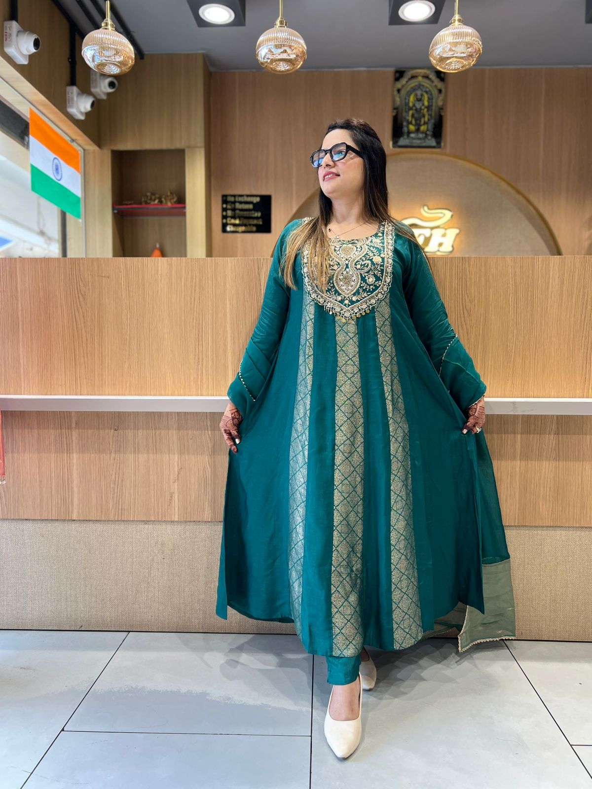 Pure Banaras Mull Chanderi Peacock Green 3pc Set