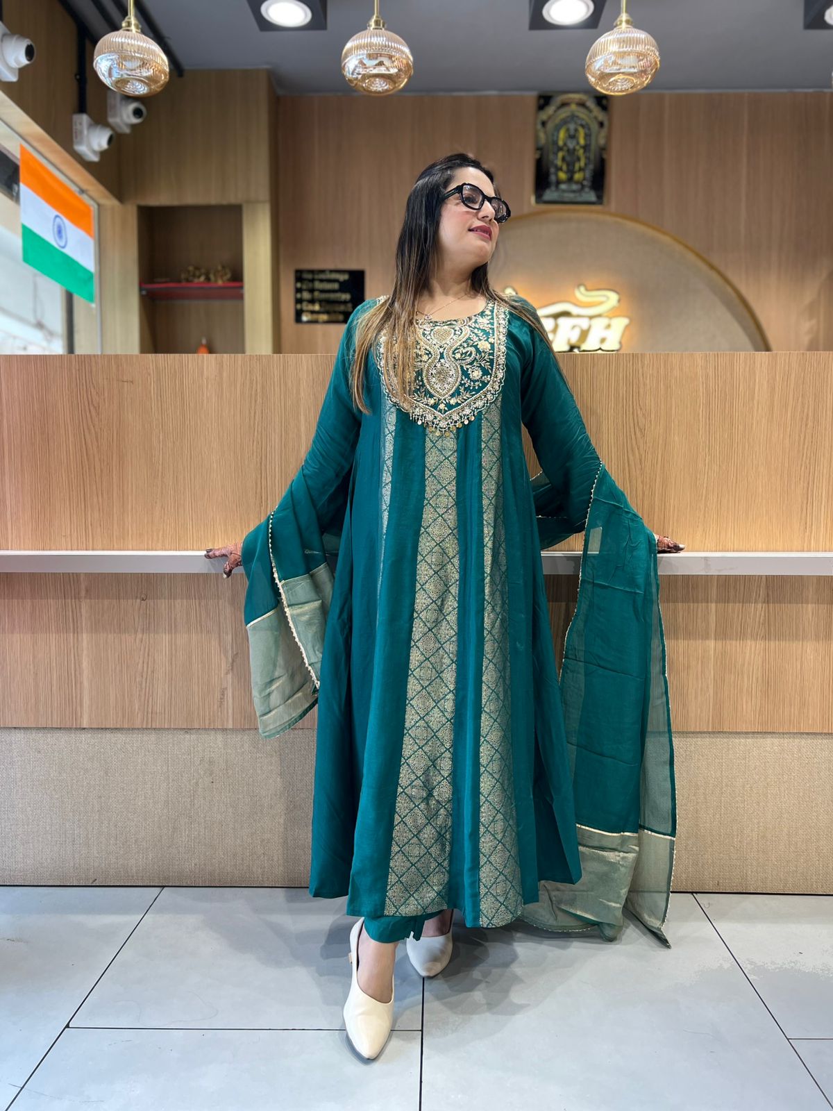 Pure Banaras Mull Chanderi Peacock Green 3pc Set