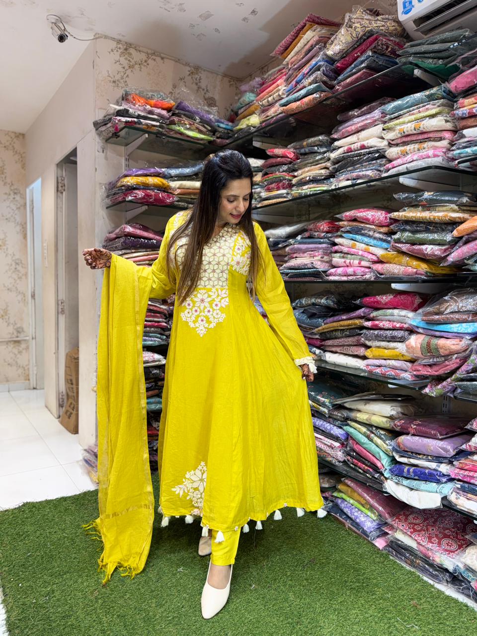 Pure Banaras Mull Chanderi Yellow 3pc Set
