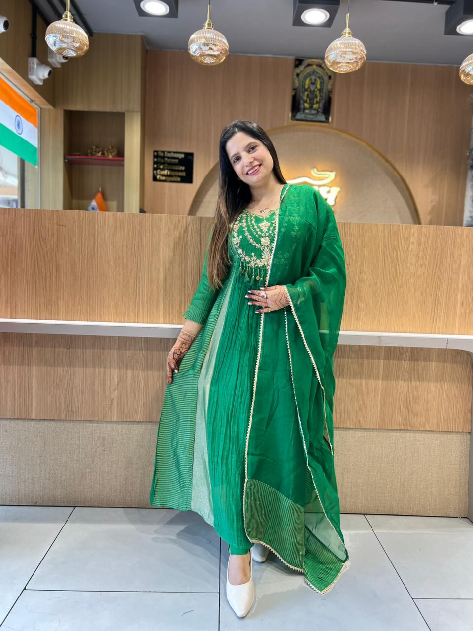 Pure Banaras Mull Chanderi Green 3pc Set