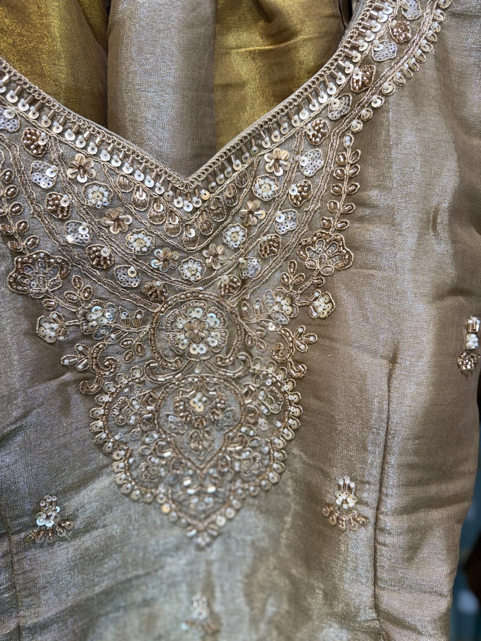 Pure Kanjiwaram Banarasi Half Half 2pc Set