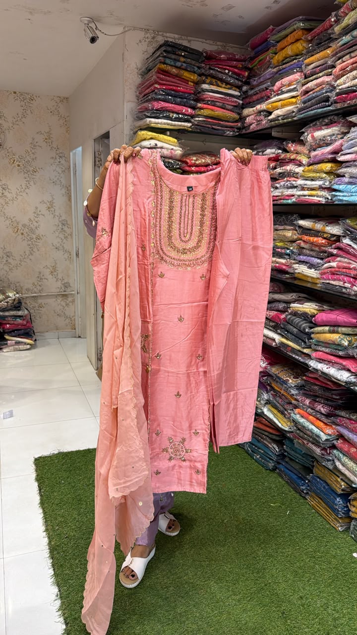 Dola Silk