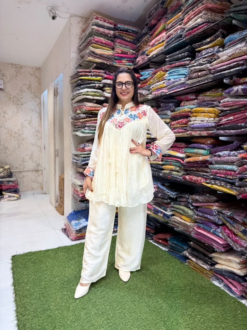 Pure Chinon Off White 2pc Set