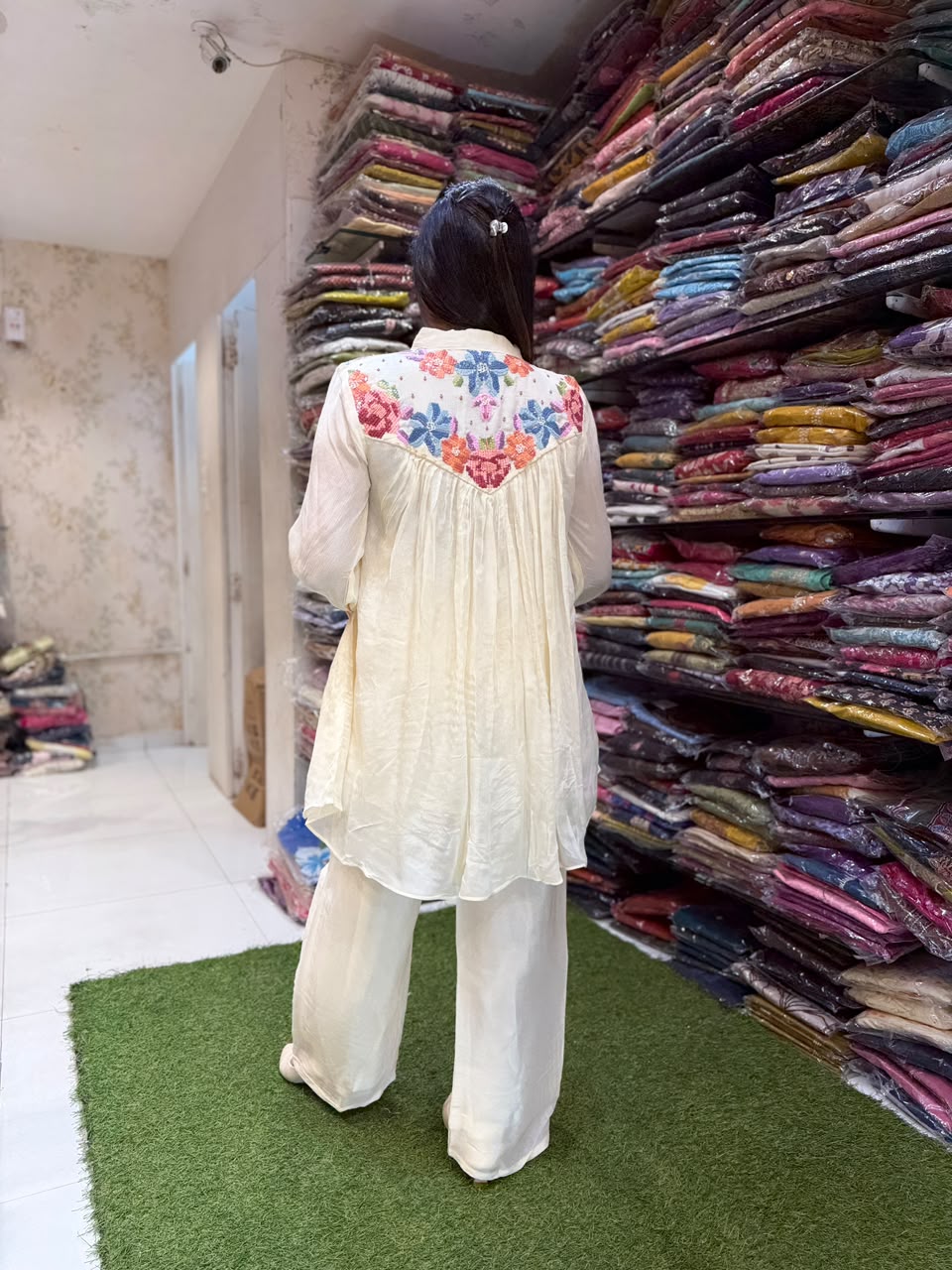 Pure Chinon Off White 2pc Set