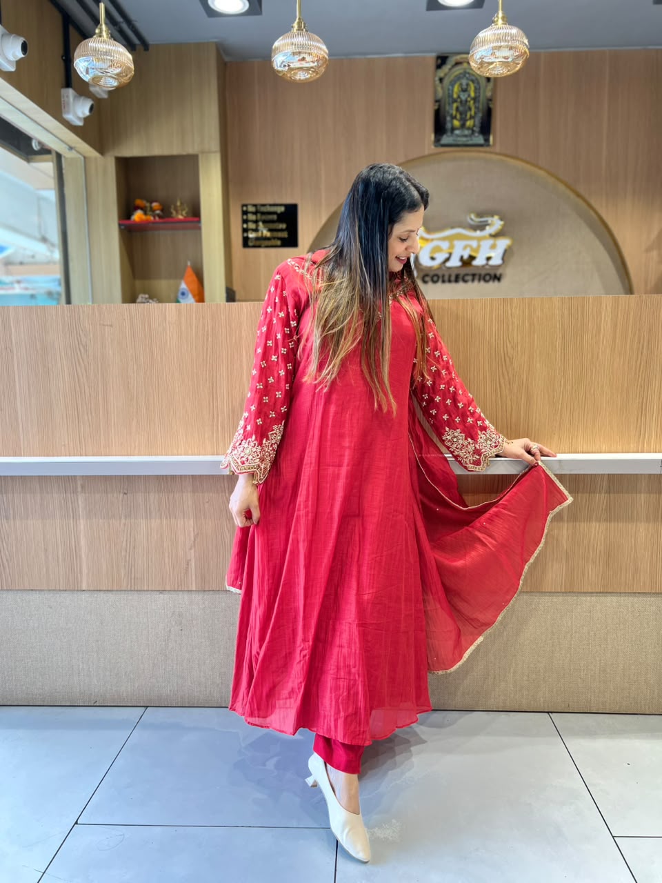 Pure Banaras Mull Chanderi Red 3pc Set