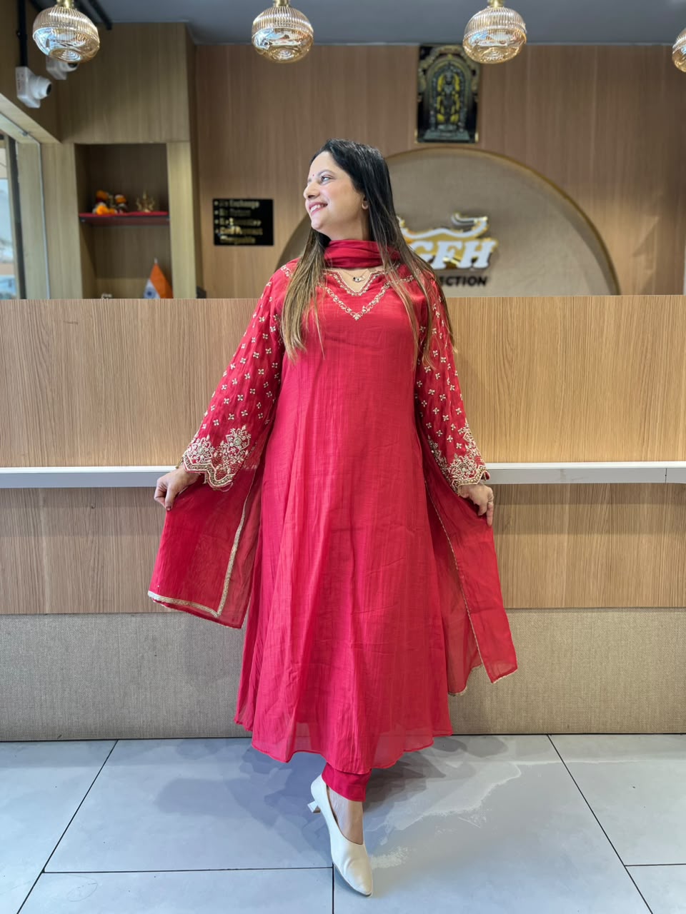 Pure Banaras Mull Chanderi Red 3pc Set