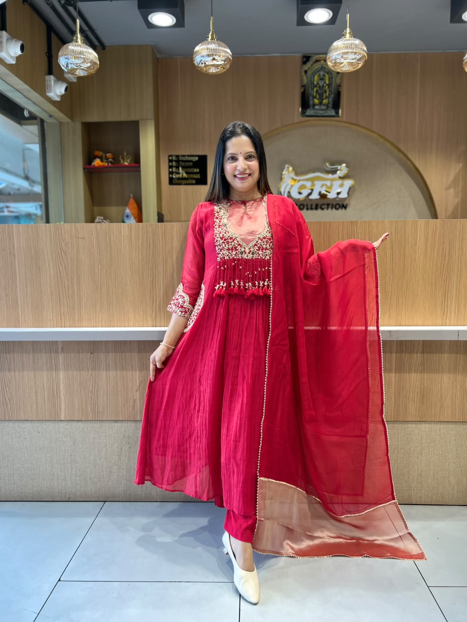 Pure Banaras Mull Chanderi Red 3pc Set