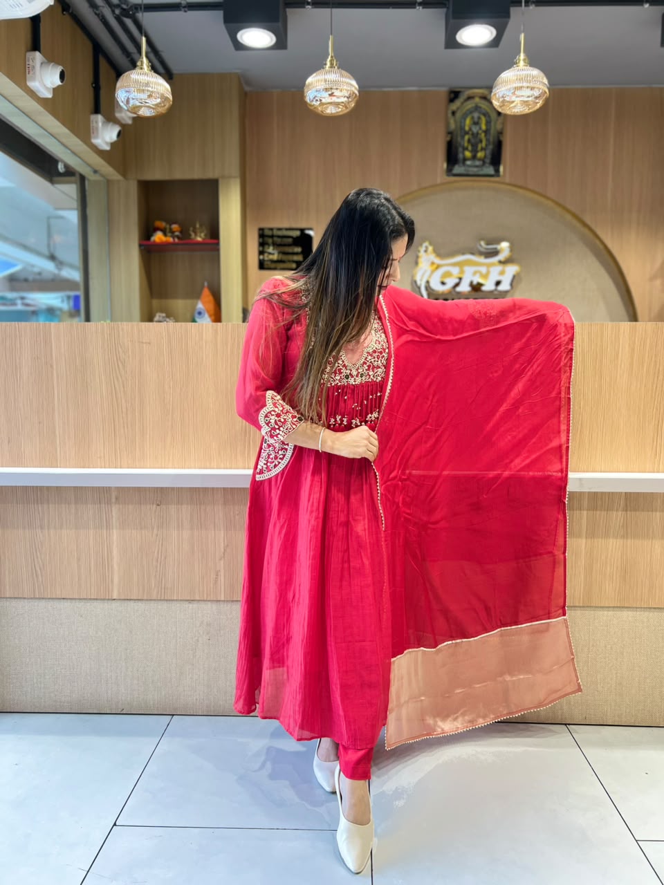 Pure Banaras Mull Chanderi Red 3pc Set