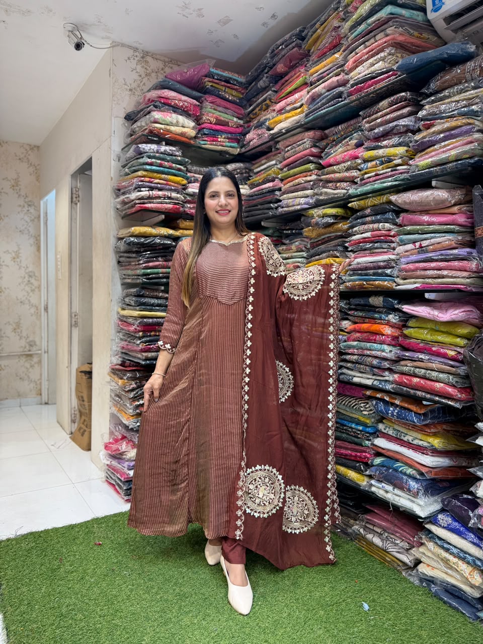 Pure Banaras Mull Chanderi Brown 3pc Set