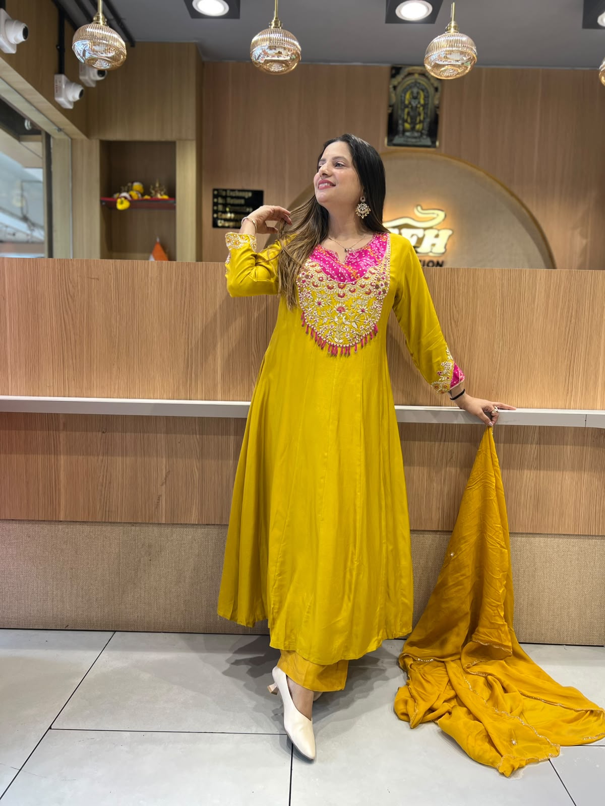 Pure Banaras Mull Chanderi Yellow 3pc Set