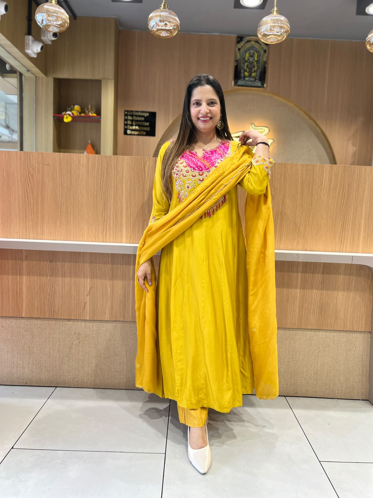 Pure Banaras Mull Chanderi Yellow 3pc Set
