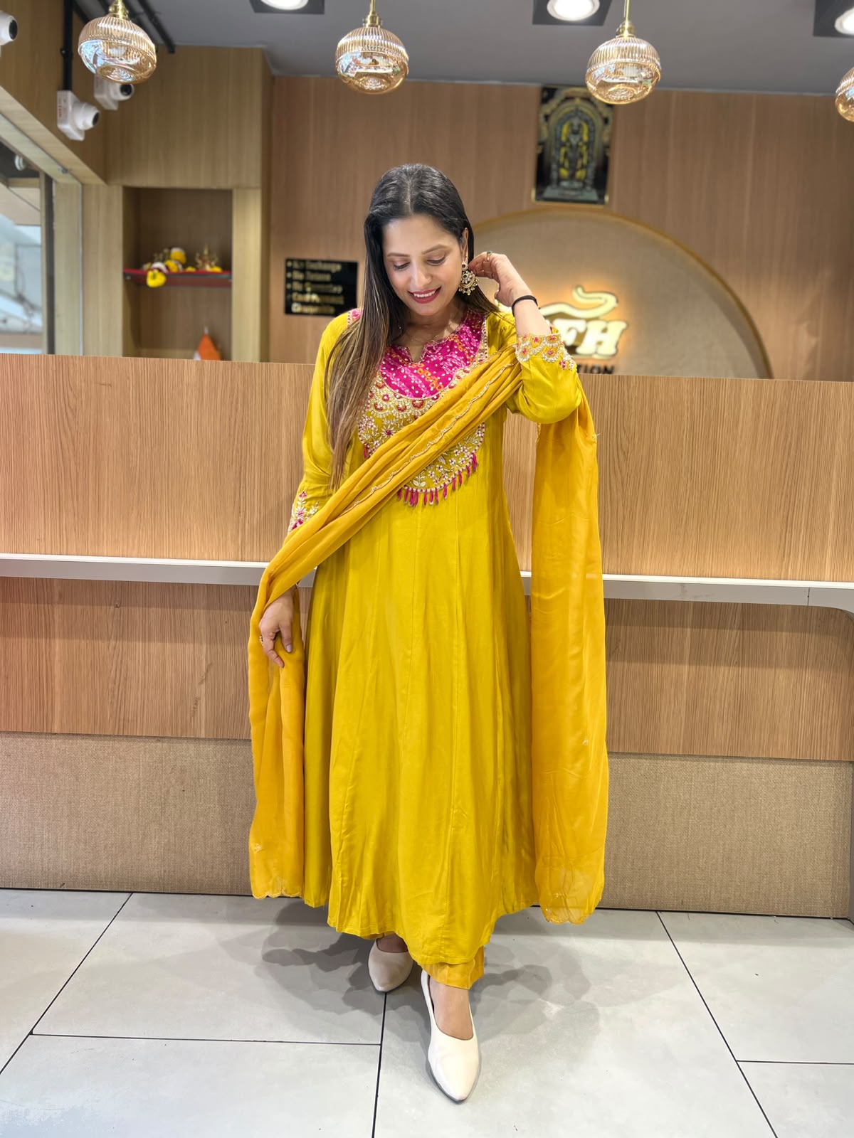 Pure Banaras Mull Chanderi Yellow 3pc Set