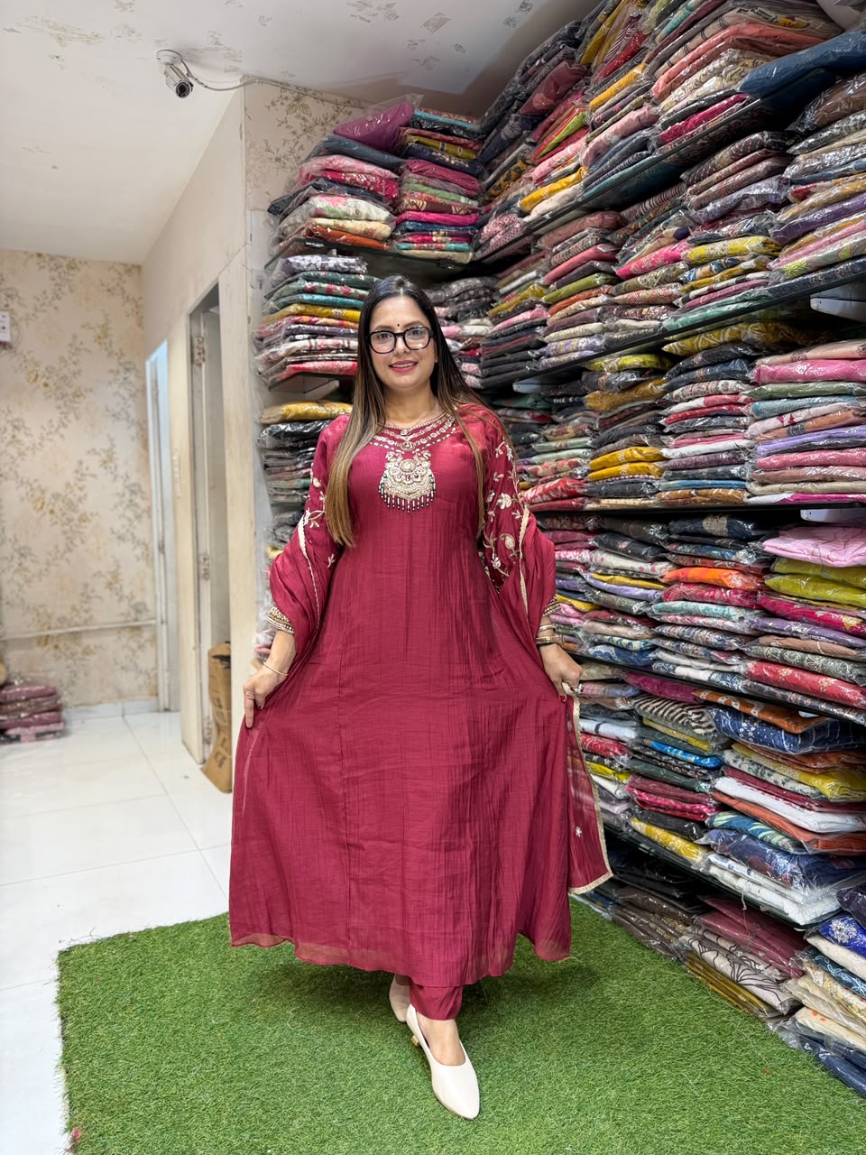 Pure Banaras Mull Chanderi Maroon 3pc Set