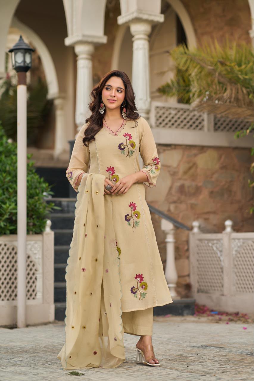 Pure Crush Banaras Mull Chanderi cream of white 3pc Set