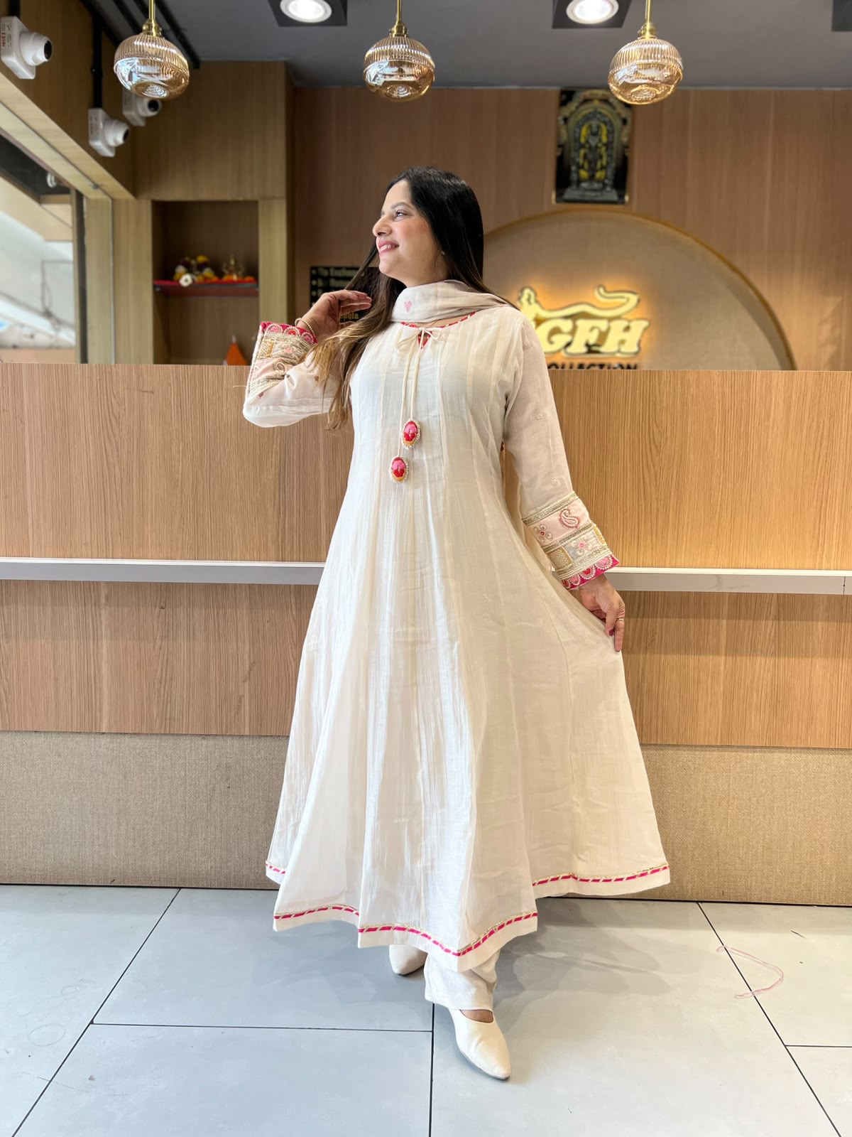Pure Banaras Mull Chanderi Off White 3pc Set