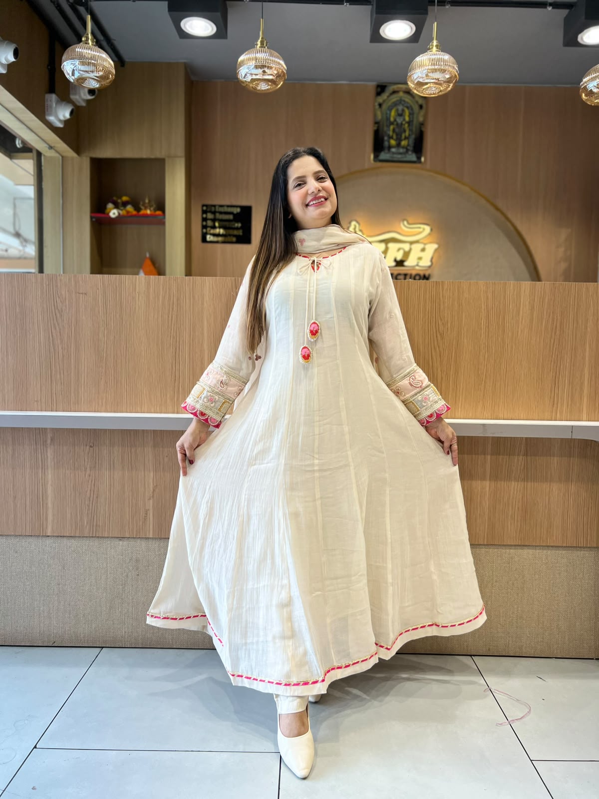 Pure Banaras Mull Chanderi Off White 3pc Set