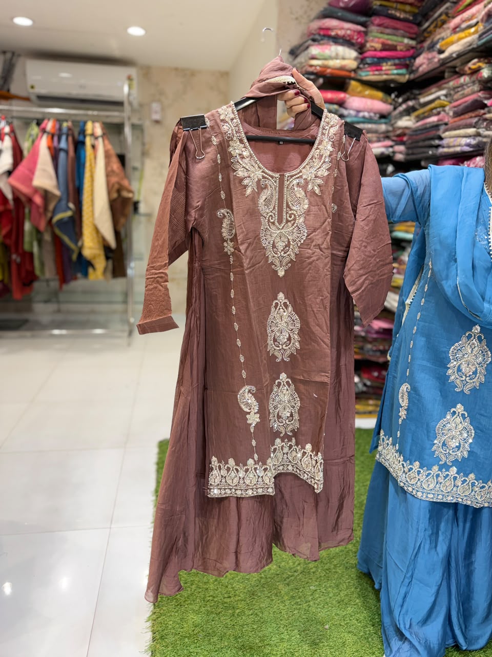 Pure Banarasi Mull Chanderi Brown 3pc Set