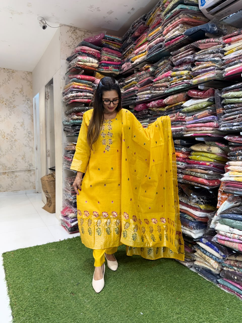 Pure Linen Silk Banarasi Weaving Yellow 3pc Set