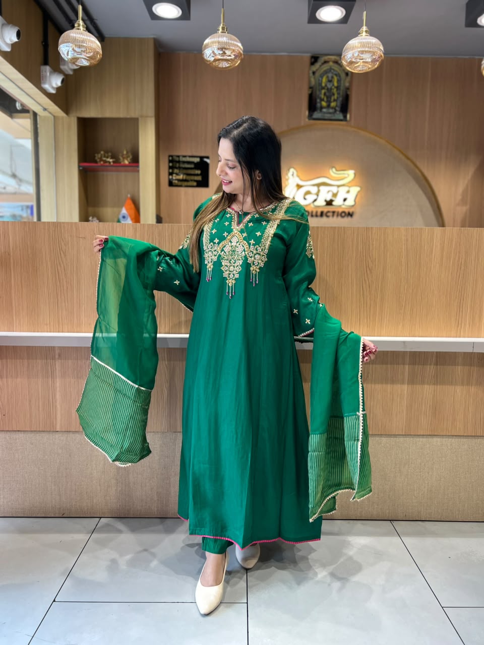 Pure Dola Silk Green 3pc Set