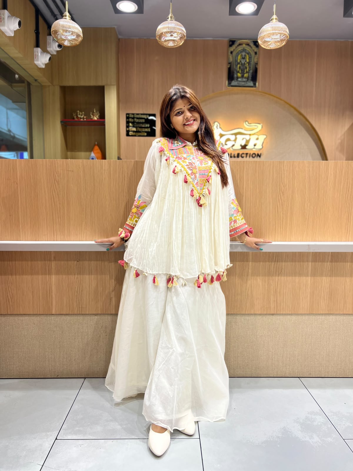 Pure Banaras Mull Chanderi Off White 3pc Set (Indo Western)