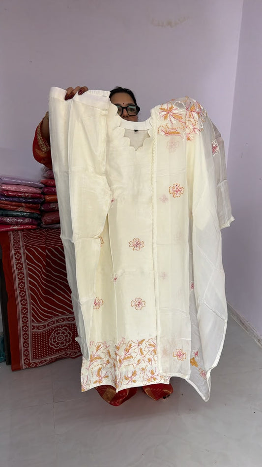 Dola Silk