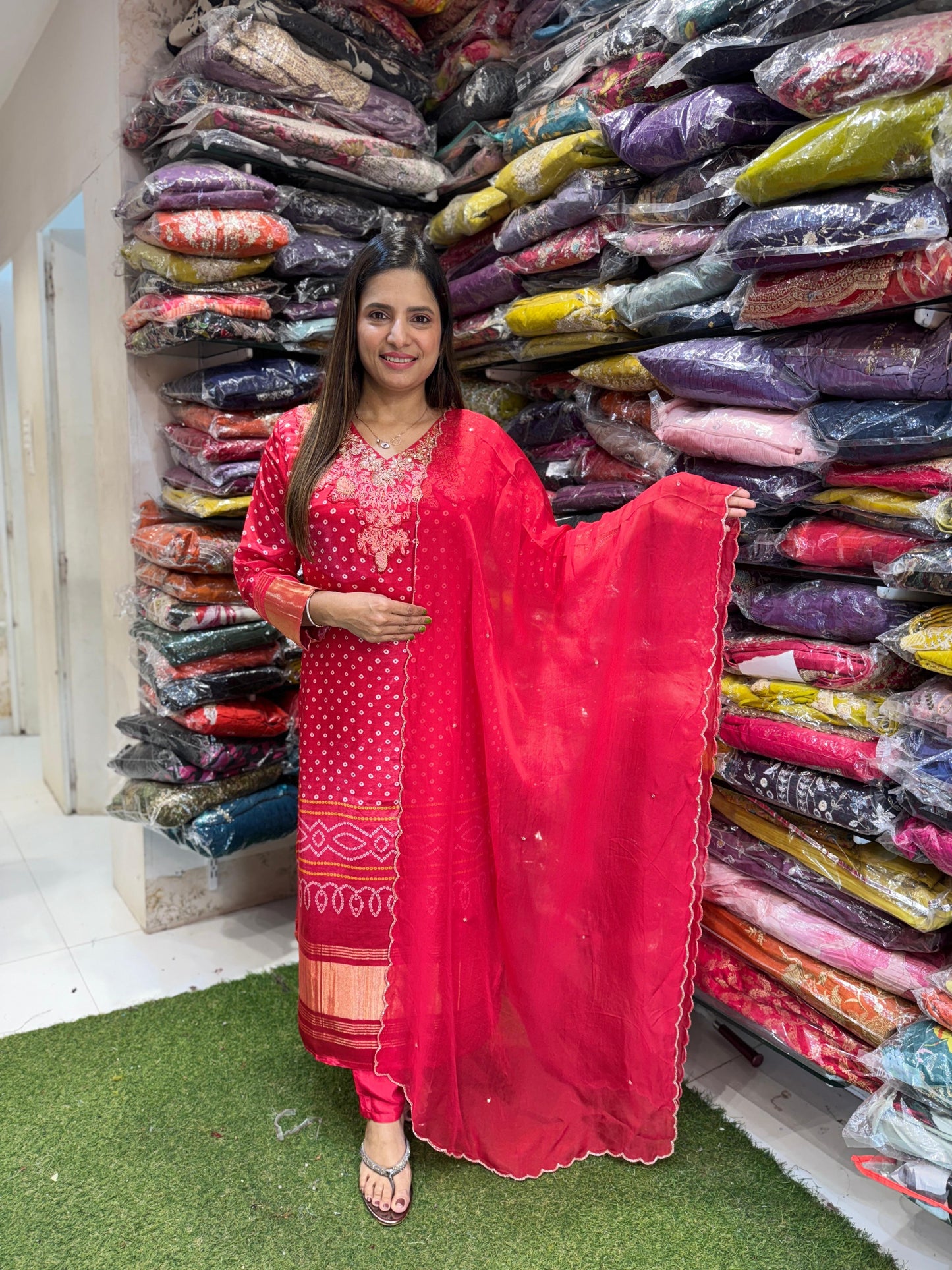 Pure Satin Gaji Silk 3pc Set Lagdi patta Bandhej Print Red Color