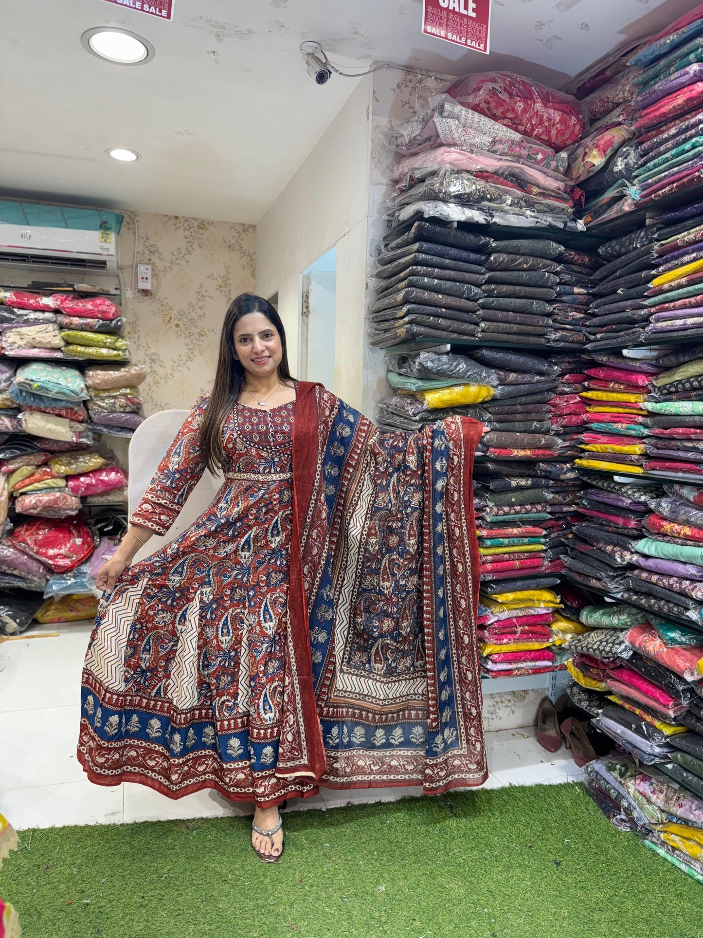 Pure Jaipuri Cotton Kalamkaari Print Cutdana Handwork 3Pc Set Maroon Color