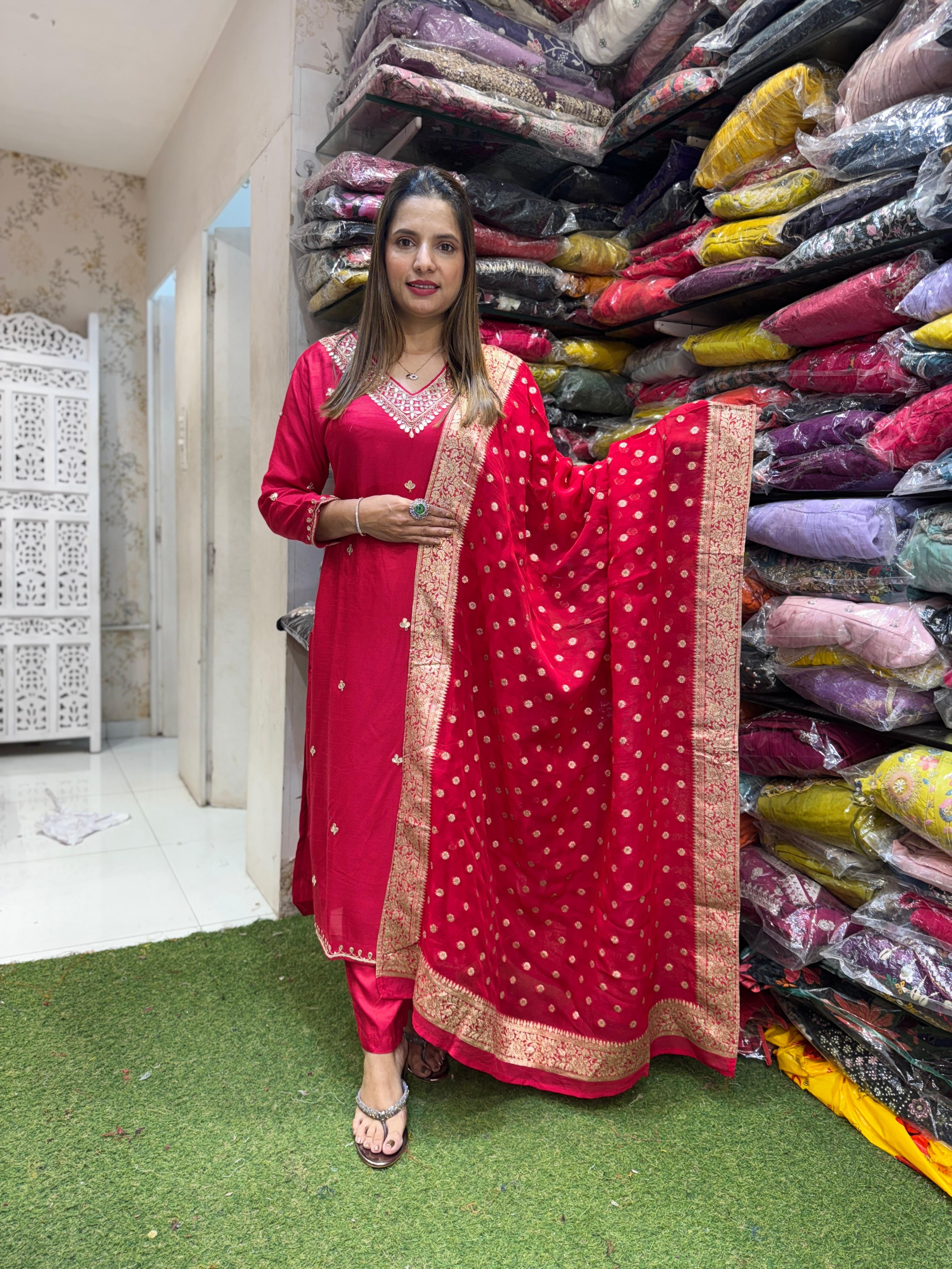 Dola Silk Red 3pc Set