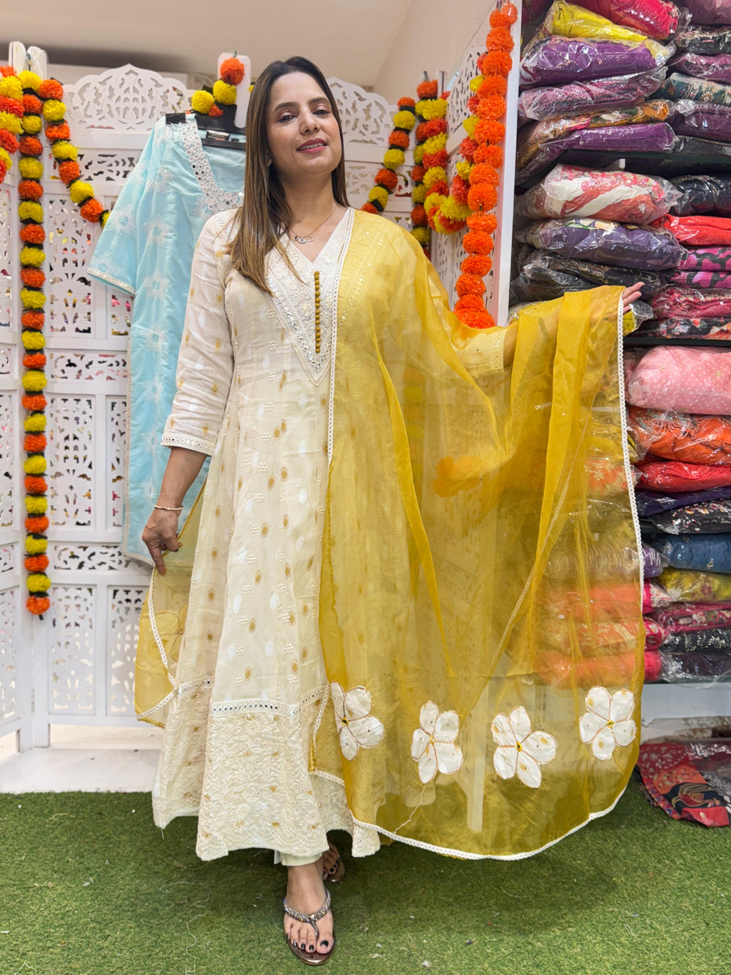 Taak Cotton White and Yellow 3pc Set