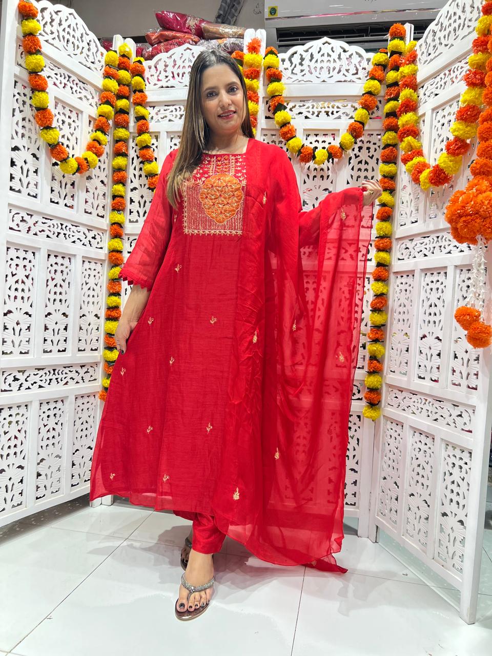 Banaras Mull Chanderi Red 3pc Set