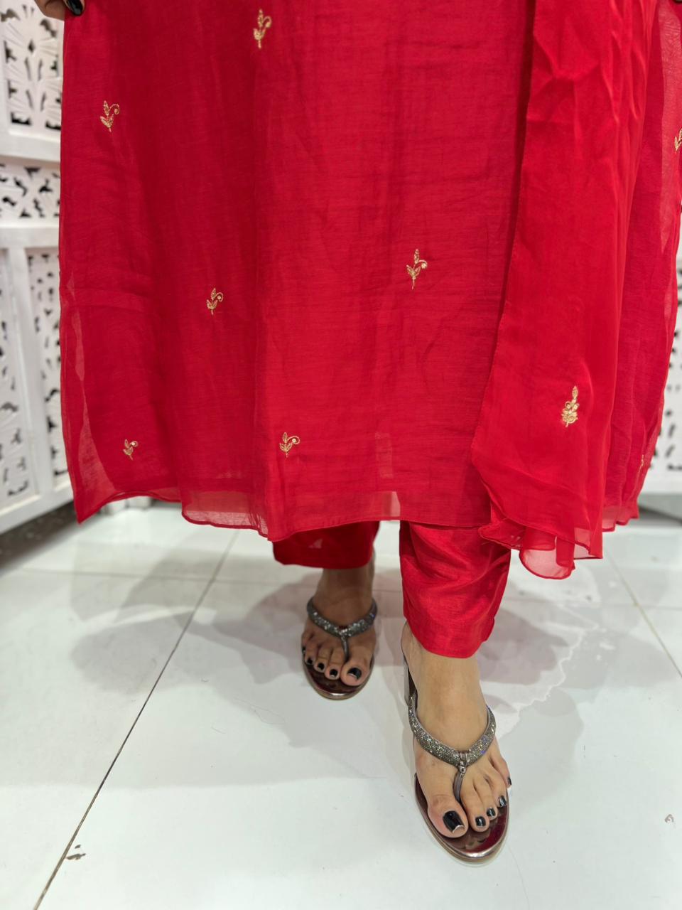 Banaras Mull Chanderi Red 3pc Set