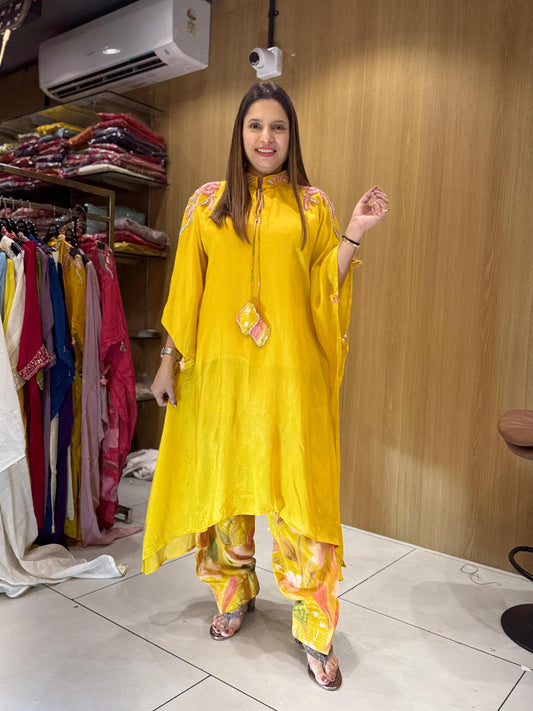 Chinon Yellow 2pc Set