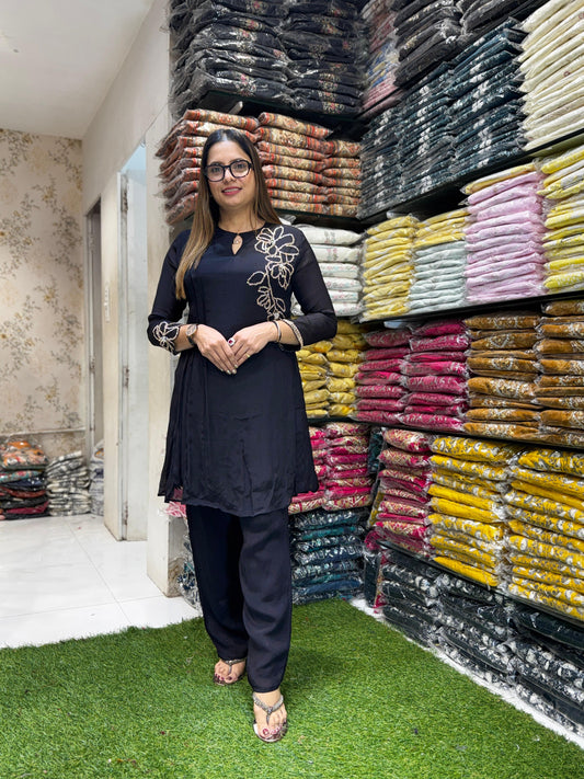 Chinon Black 2pc Set