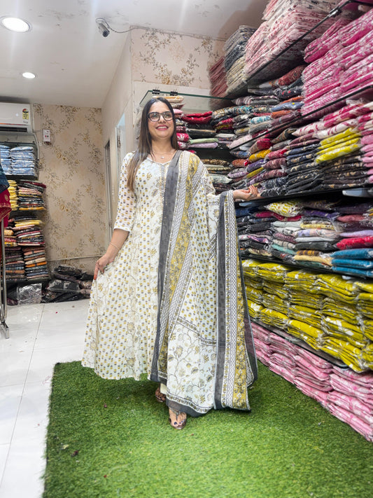 Pure Mull Cotton Off White Shoulder Anarkali 3pc Set
