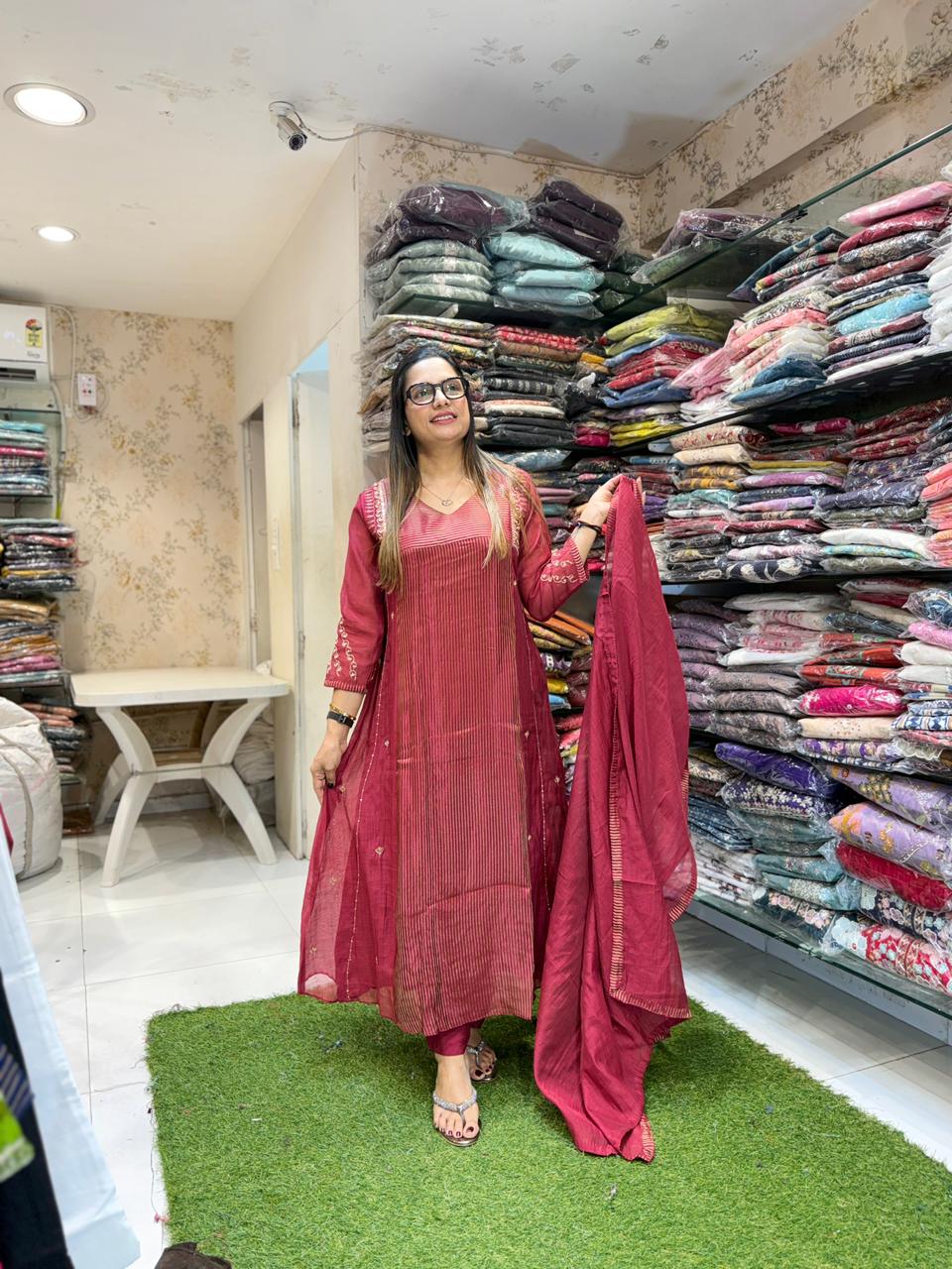 Pure Banaras Mull Chanderi Maroon 3pc Set