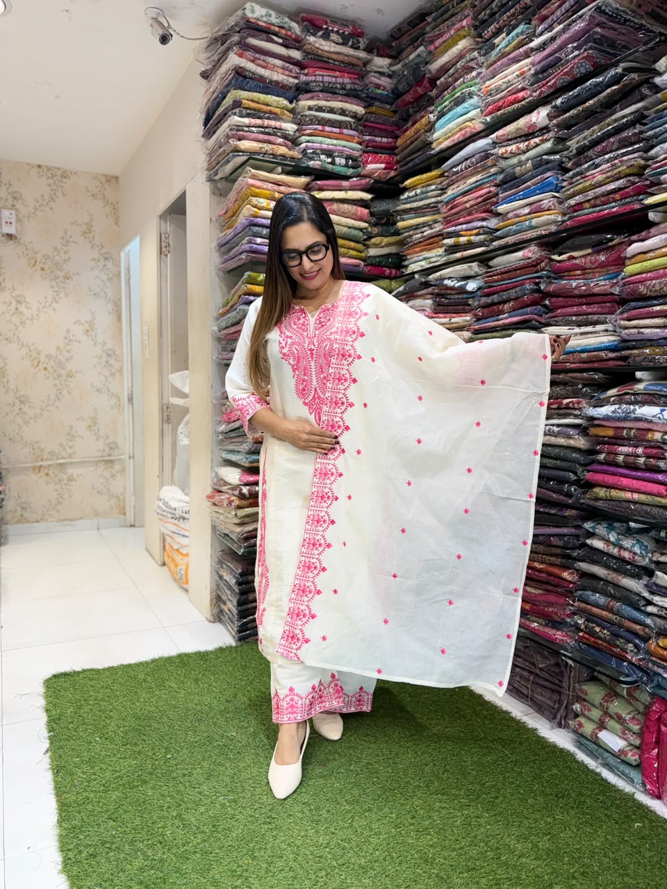 Pure Cora Cotton Off White And Rani Pink 3pc Set