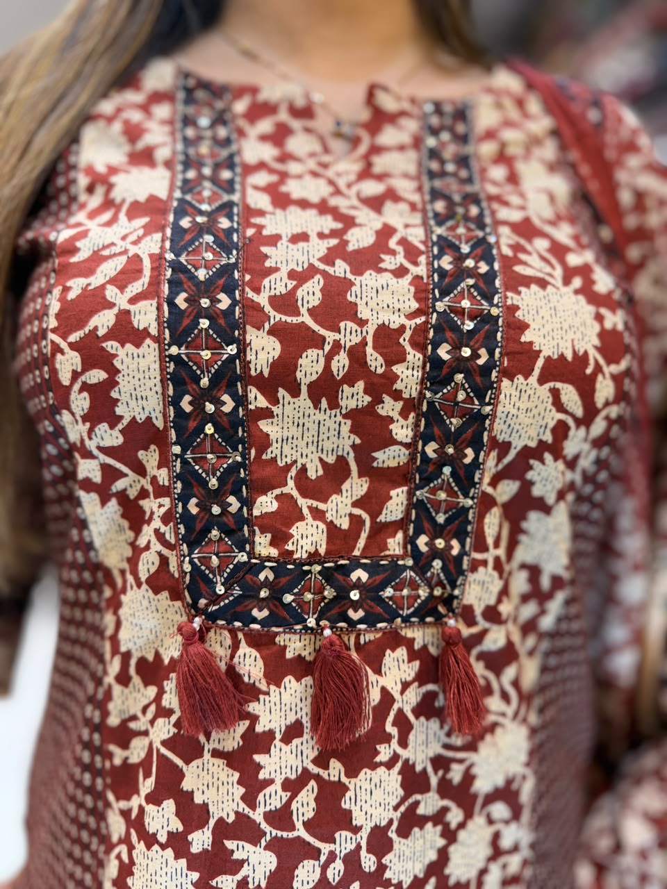 Pure Jaipuri cotton 3 pc Divider set Maroon color